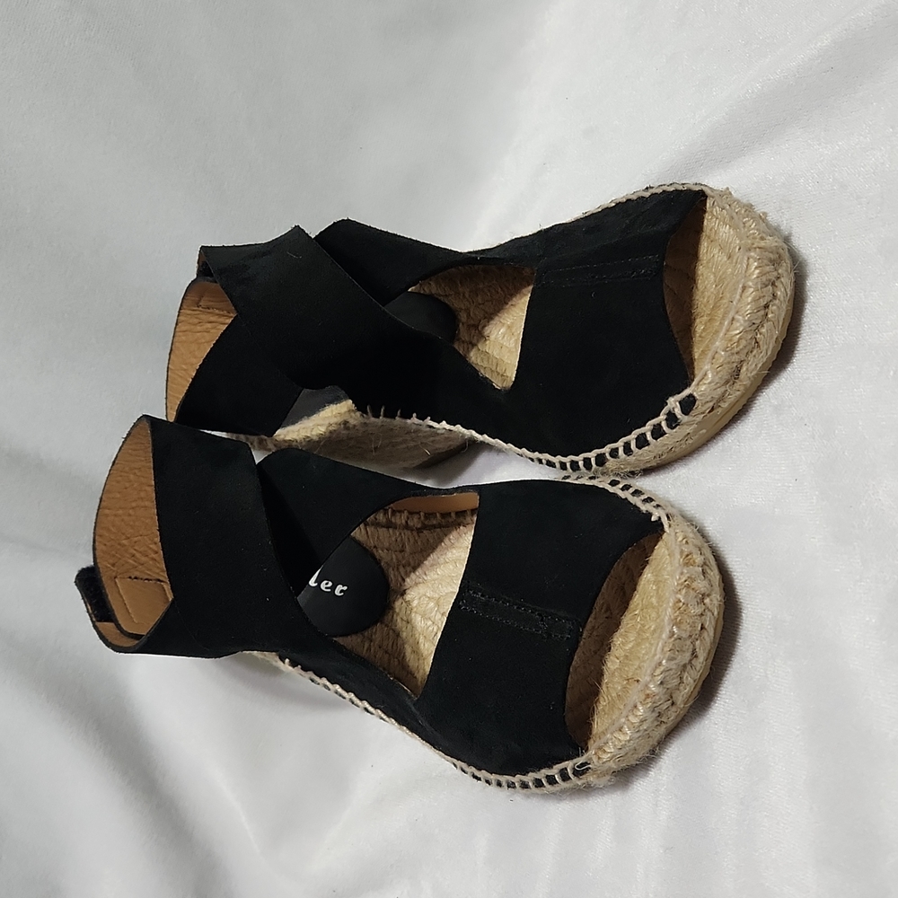 Bettye Muller open-toe wedge Size 6